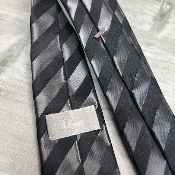 DIOR NEW Black & Metallic Stripe Skinny Silk Tie - Picture 1 of 6